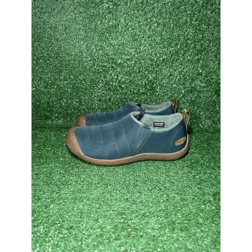 Keen Women's Slip-On Sneakers in Navy Blue with Brown Sole - Picture 4 of 9